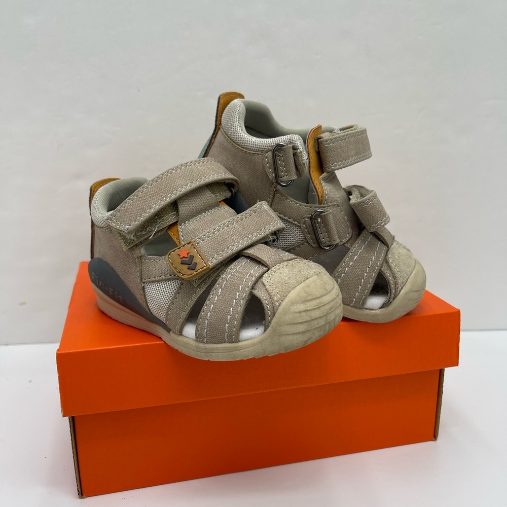 Kids Tan and Gray Sandals - Picture 4 of 16